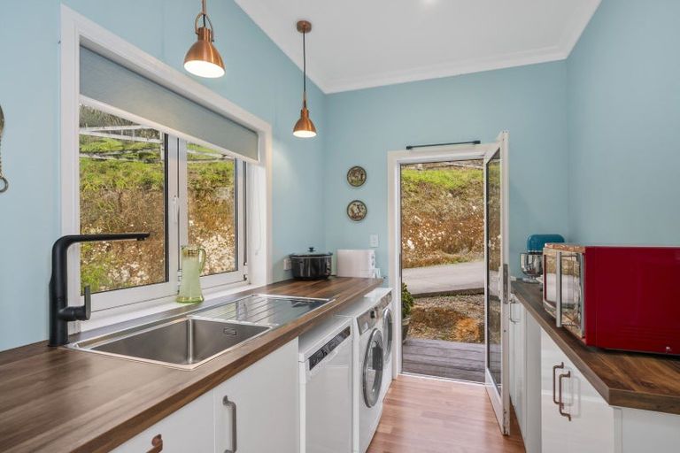Photo of property in 614 Kaitemako Road, Welcome Bay, Tauranga, 3175
