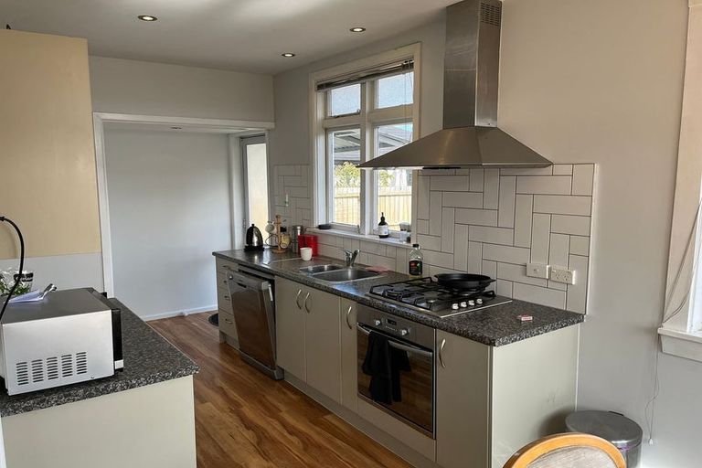 Photo of property in 67 Geraldine Street, Edgeware, Christchurch, 8013