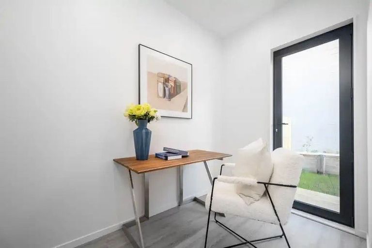 Photo of property in 106c Taikata Road, Te Atatu Peninsula, Auckland, 0610