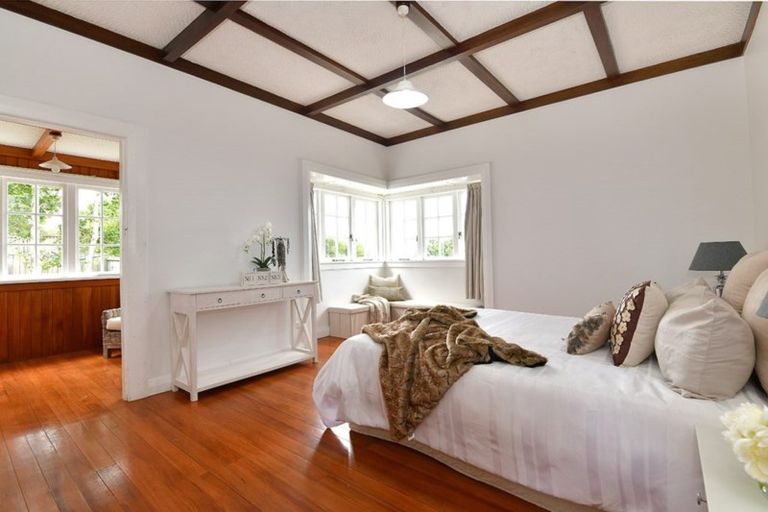 Photo of property in 72 Garfield Road, Helensville, 0800