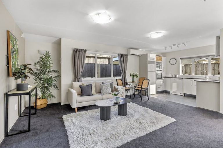 Photo of property in 4 Melville Street, Tawa, Wellington, 5028