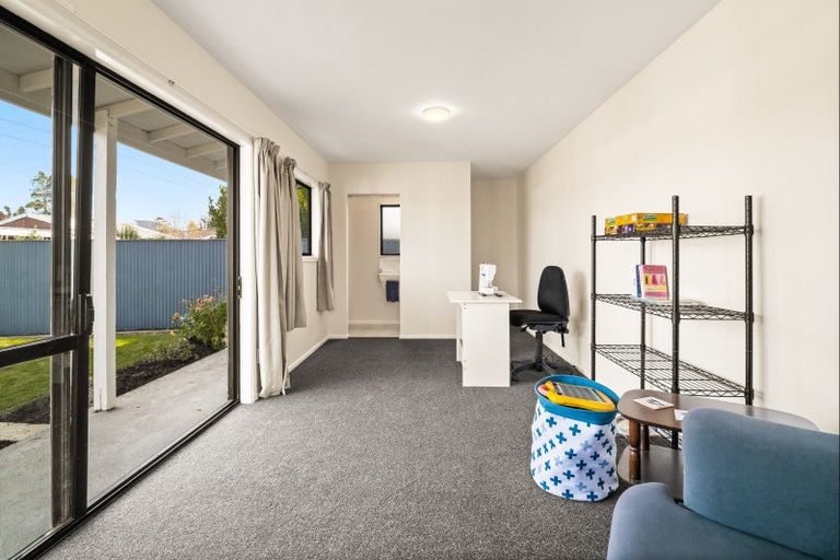 Photo of property in 77 Beach Street, Saint Clair, Dunedin, 9012