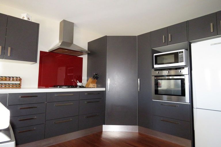 Photo of property in 24 Peel Street, Westport, 7825