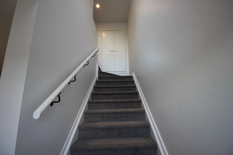 Photo of property in 1c Stott Avenue, Birkdale, Auckland, 0626