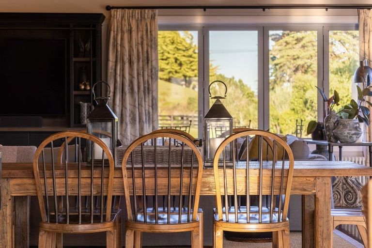 Photo of property in 2 Otaihanga Road, Paraparaumu Beach, Paraparaumu, 5032