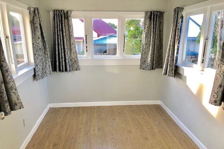 Photo of property in 1/19 Takanini Road, Takanini, 2112