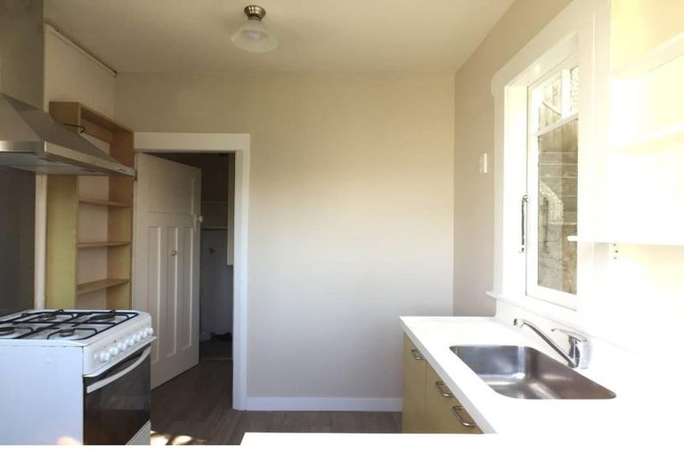 Photo of property in 141 Wallace Street, Mount Cook, Wellington, 6021