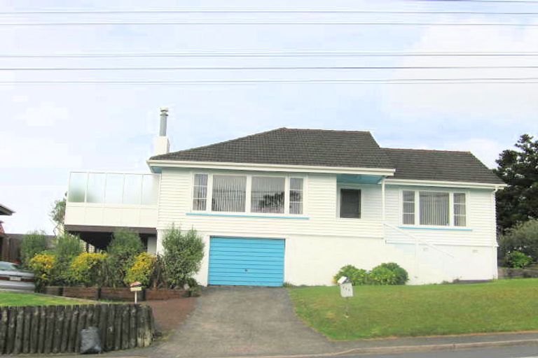 Photo of property in 136 Rosier Road, Glen Eden, Auckland, 0602