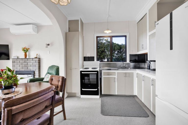 Photo of property in 158 Tasman Street, Opunake, 4616