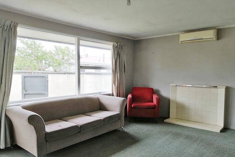 Photo of property in 3/94 Charles Street, Waltham, Christchurch, 8011
