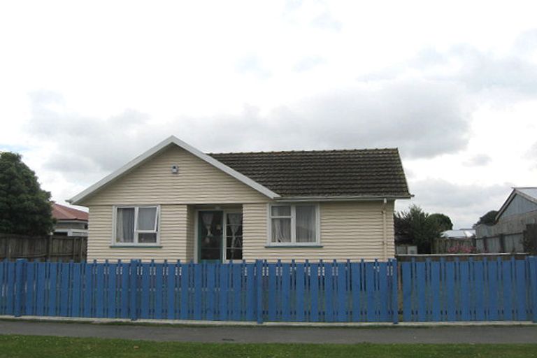 Photo of property in 19 Herdman Street, Hoon Hay, Christchurch, 8025