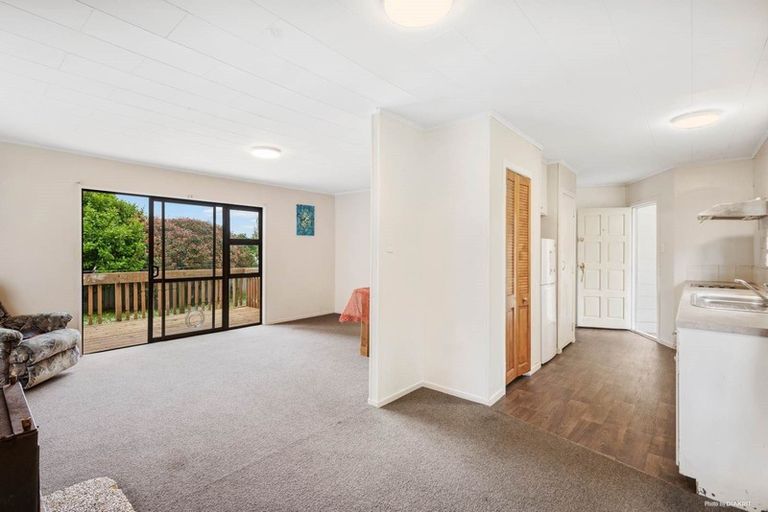 Photo of property in 96 Kayes Road, Pukekohe, 2120