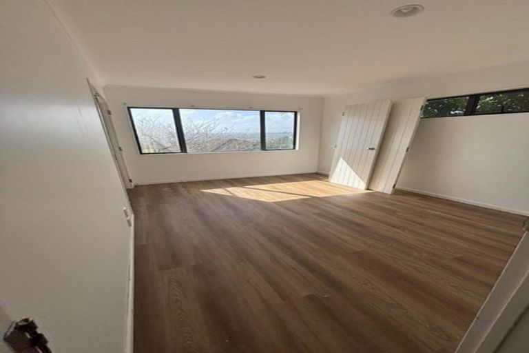 Photo of property in 132 Redoubt Road, Goodwood Heights, Auckland, 2105