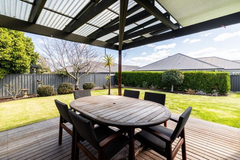 Photo of property in 128 Brookvale Road, Havelock North, 4130