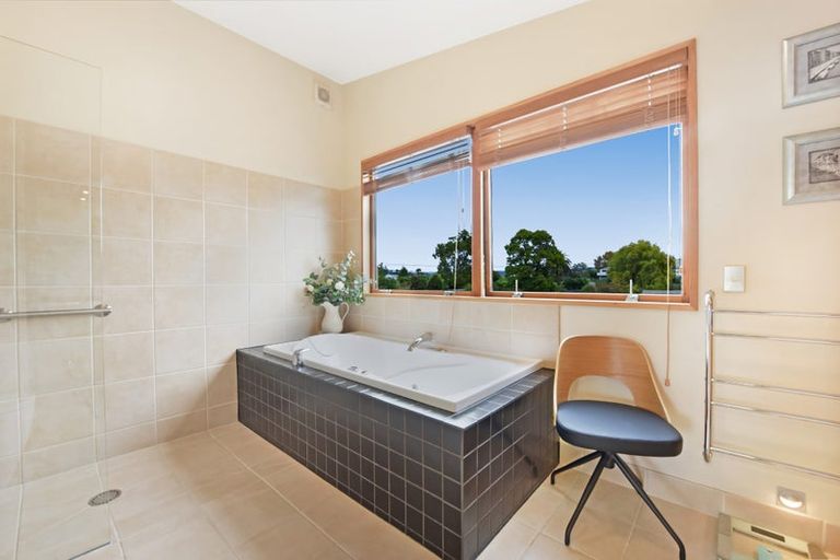 Photo of property in 18 Iwa Street, Mapua, 7005