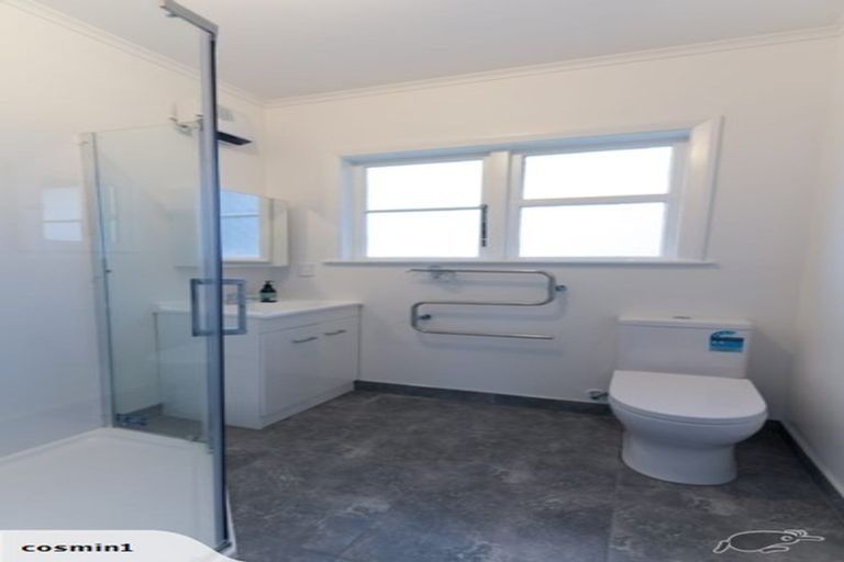 Photo of property in 75a Ford Road, Opawa, Christchurch, 8023