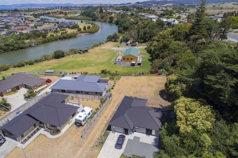 Photo of property in 10 Waimanu Place, Ruakaka, 0116