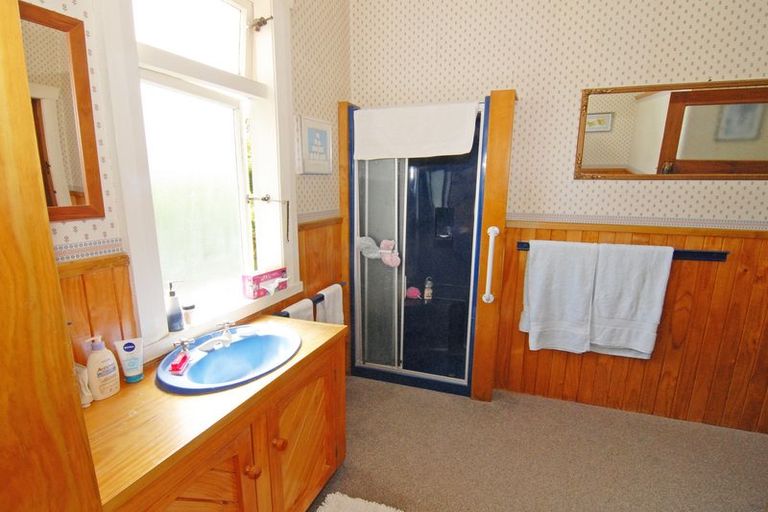 Photo of property in 31 Cambridge Terrace, Masterton, 5810