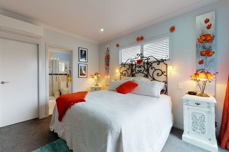 Photo of property in 8 Ohau Place, Poraiti, Napier, 4112