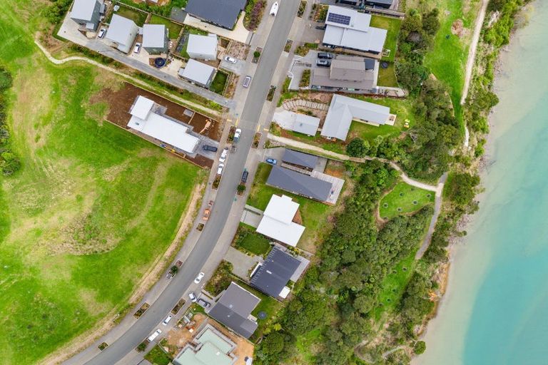 Photo of property in 62 Rangitahi Road, Raglan, 3225