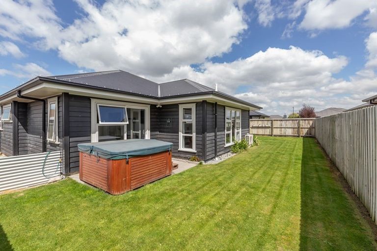 Photo of property in 33 Lewis Crescent, Rolleston, 7614