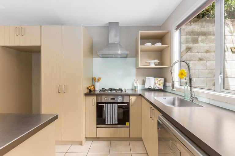 Photo of property in 58g Woodland Road, Johnsonville, Wellington, 6037