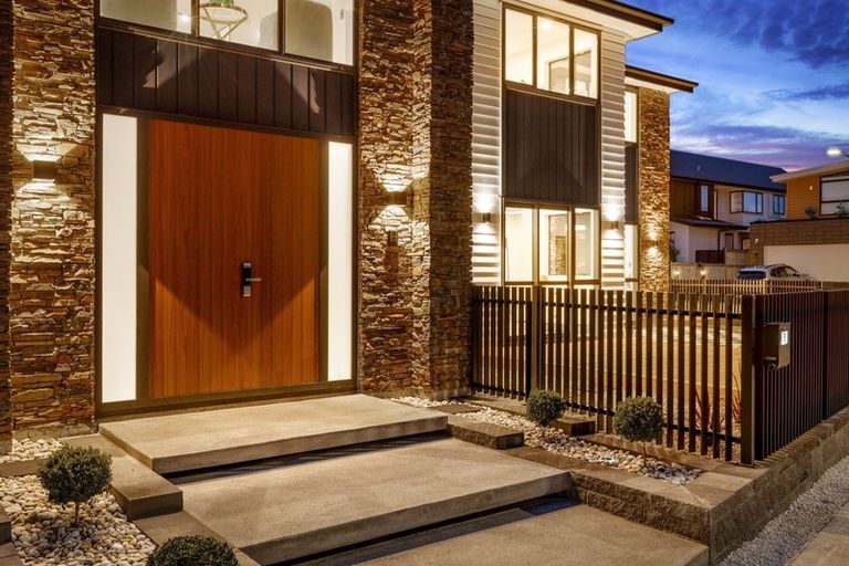 Photo of property in 5 Tai Crescent, Hobsonville, Auckland, 0616