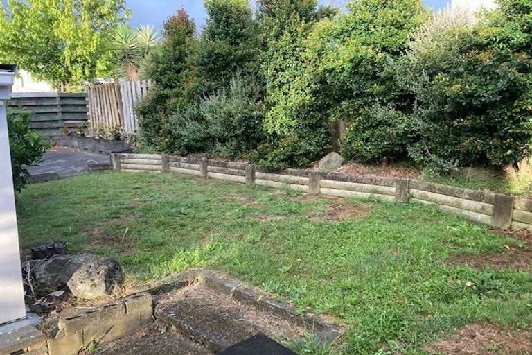 Photo of property in 2/43 Priestley Drive, Bucklands Beach, Auckland, 2014