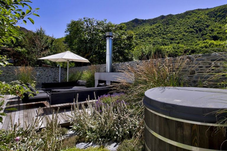 Photo of property in 25 Bedford Street, Arrowtown, 9302