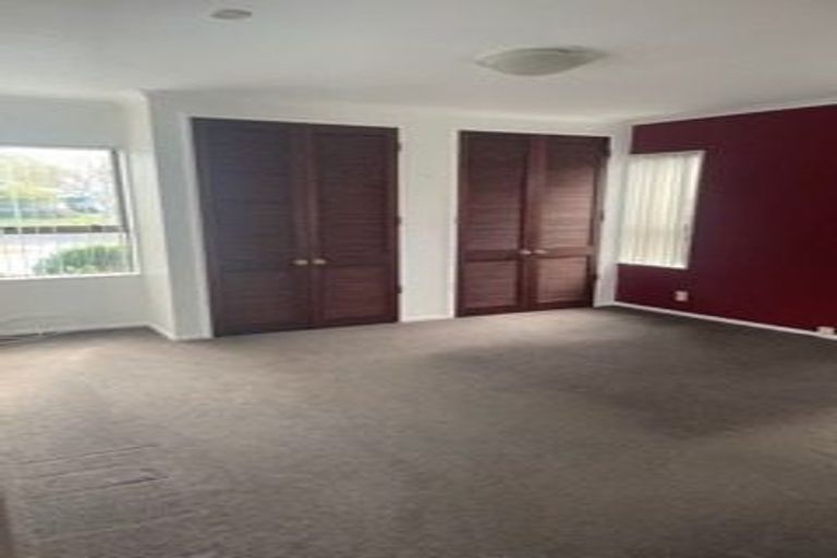 Photo of property in 96 Carnoustie Drive, Wattle Downs, Auckland, 2103