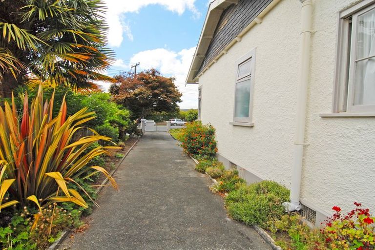 Photo of property in 31 Cambridge Terrace, Masterton, 5810