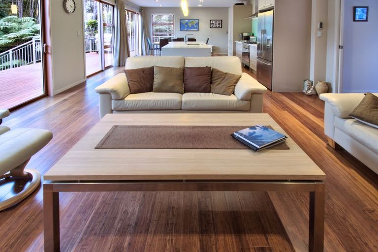 Photo of property in 20b Konini Road, Titirangi, Auckland, 0604