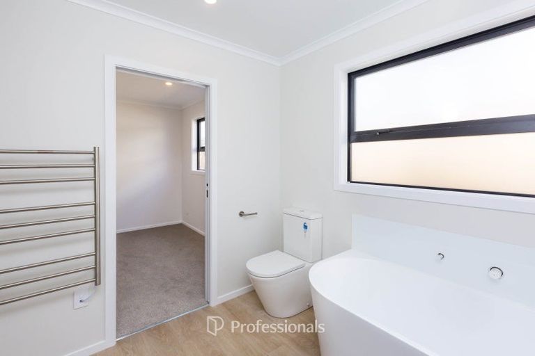 Photo of property in 63a Golders Road, Elderslea, Upper Hutt, 5018