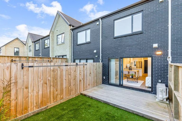 Photo of property in 20/125b Metcalfe Road, Ranui, Auckland, 0612