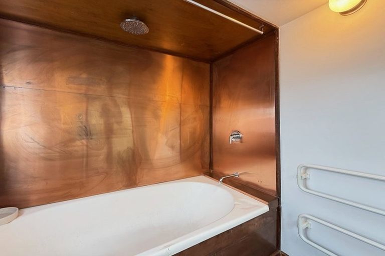 Photo of property in 46 High Street, Island Bay, Wellington, 6023