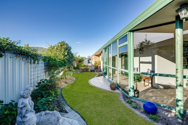 Photo of property in 5a Montague Way, Taradale, Napier, 4112