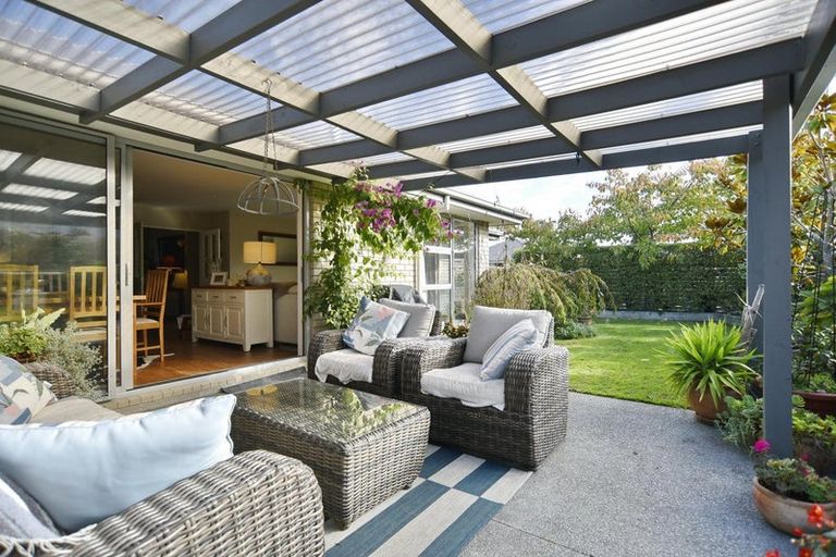 Photo of property in 12 Galatos Street, Rangiora, 7400