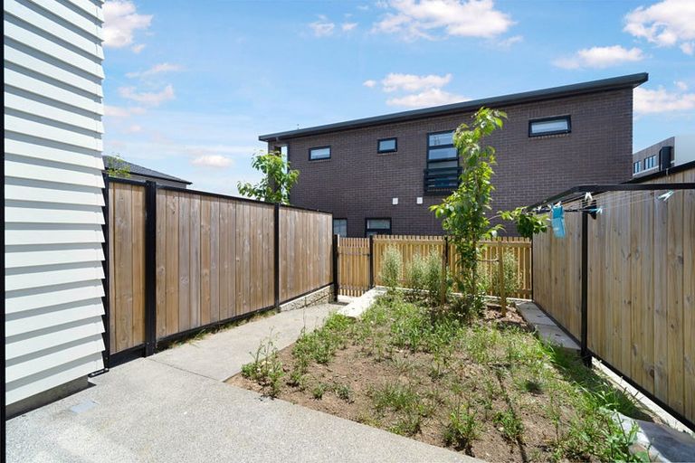 Photo of property in 148 Mcleod Road, Te Atatu South, Auckland, 0610