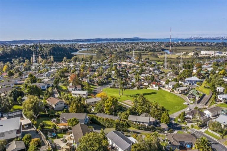 Photo of property in 38 Keegan Drive, Massey, Auckland, 0614