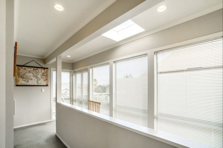 Photo of property in 2/137 Lakeside Drive, Orewa, 0931