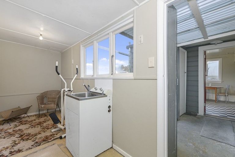 Photo of property in 27 Burns Street, South Dunedin, Dunedin, 9012