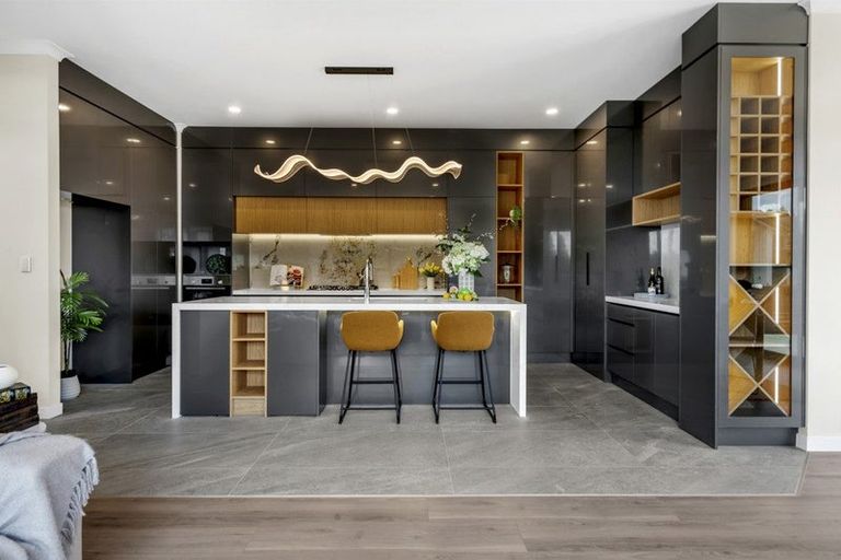 Photo of property in 4 Knockanara Drive, Flat Bush, Auckland, 2019