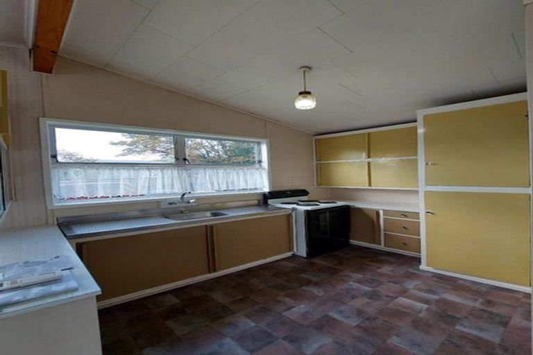 Photo of property in 46a Belt Road, Moturoa, New Plymouth, 4310