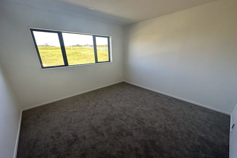 Photo of property in 33 Hearth Street, Flat Bush, Auckland, 2019