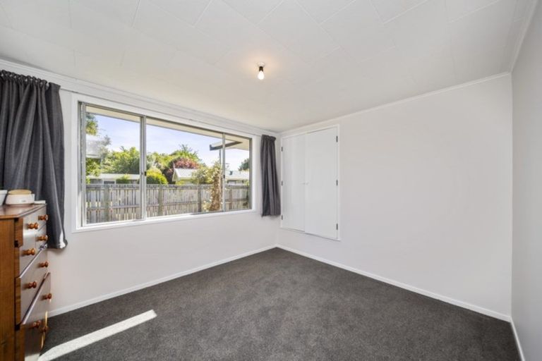 Photo of property in 6 Falstaff Street, Stratford, 4332