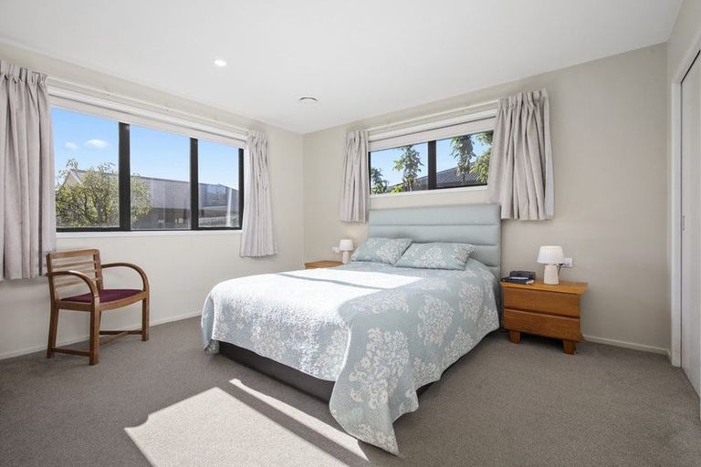 Photo of property in 8 Modello Lane, Waiuku, 2123