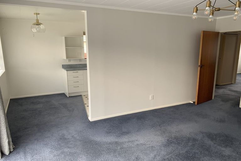 Photo of property in 48f1- Kowhai Avenue, Ebdentown, Upper Hutt, 5018