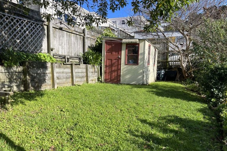 Photo of property in 6 Stanley Street, Berhampore, Wellington, 6023