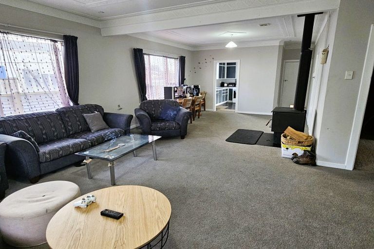 Photo of property in 4 Main Road, Clinton, 9534