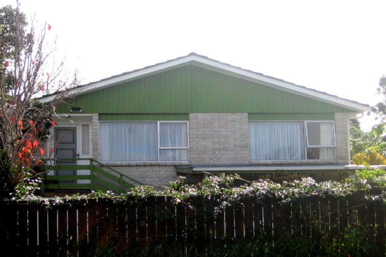 Photo of property in 1/49 Zita Maria Drive, Massey, Auckland, 0614